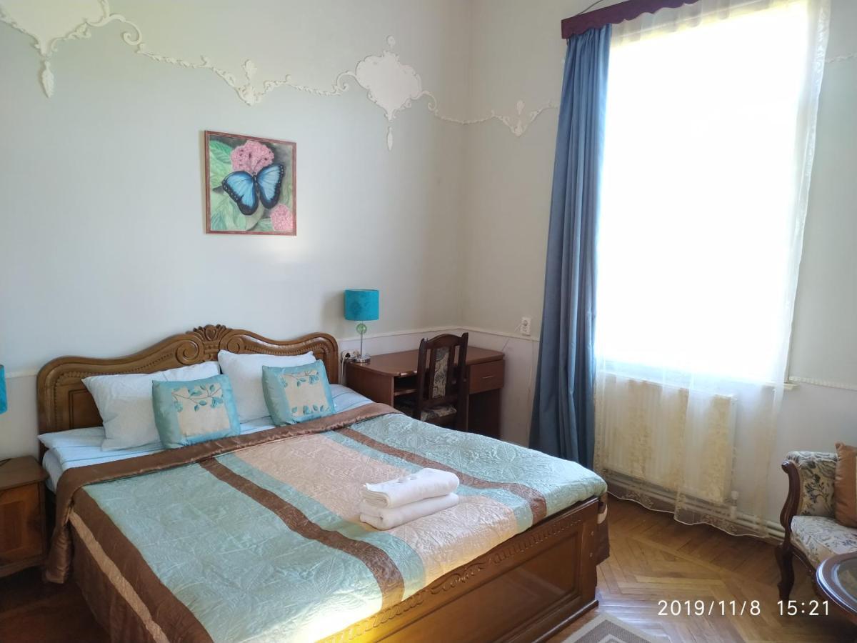 Country House Uliana 茨卡尔图博 外观 照片